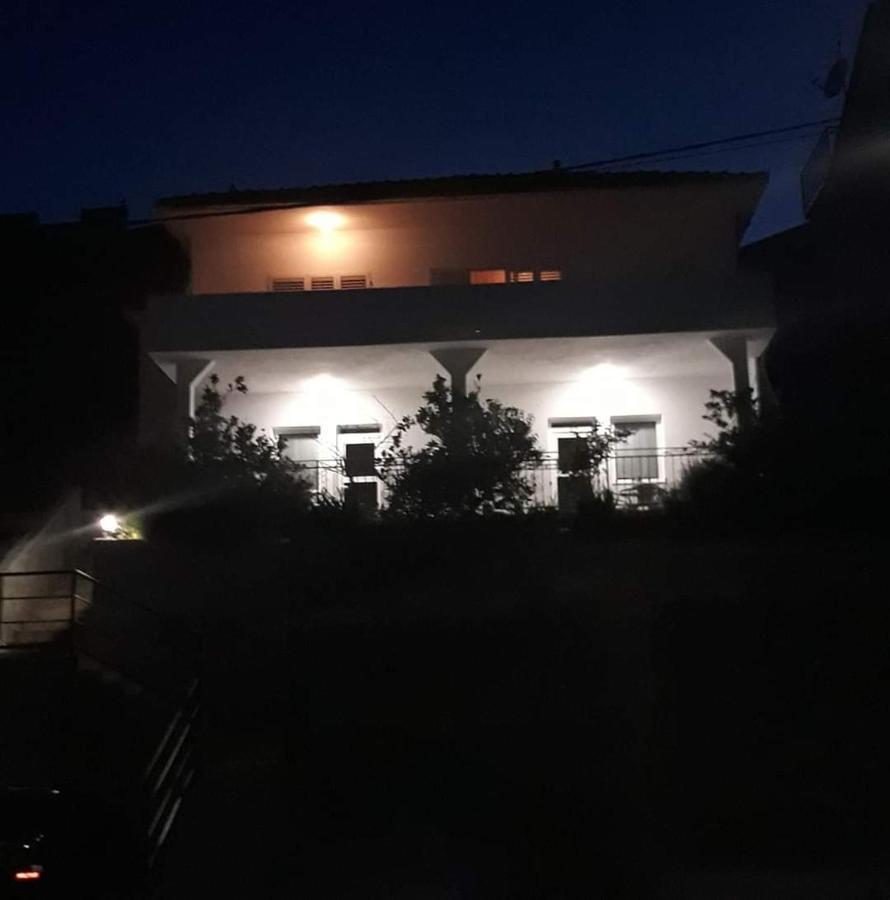 Apartmani Skalinada مارينا المظهر الخارجي الصورة